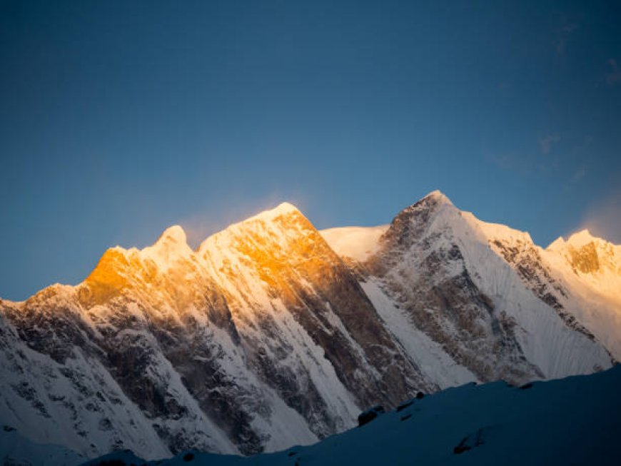 When Is the Best Time To Visit Annapurna Base Camp Safely?