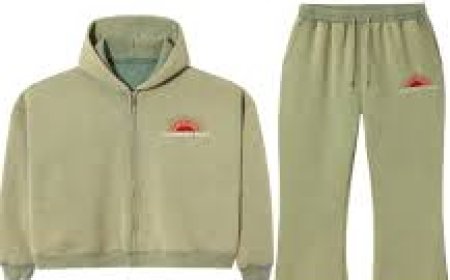 Raspberry Hills Hoodie: Redefine Cool on Your Own Terms