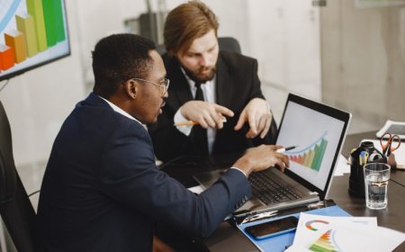 Outsource Financial Analysis Services to Boost Your Business Efficiency