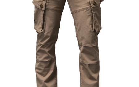 Best Shoes to Pair with Men’s Cargo Pants – Sneakers, Boots & More