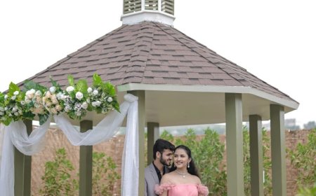 The Pixel City – Perfect Maternity Shoot Location in Pune & Pre-Wedding Photoshoot Destination in Maharashtra