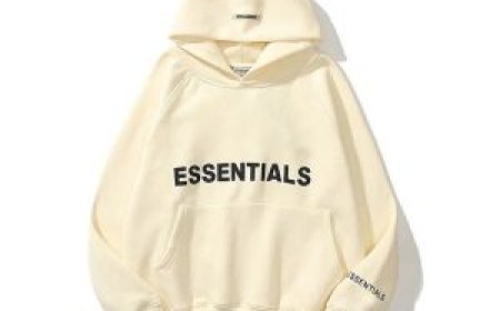 Premium Essential Hoodie – Crafted for Daily Comfort