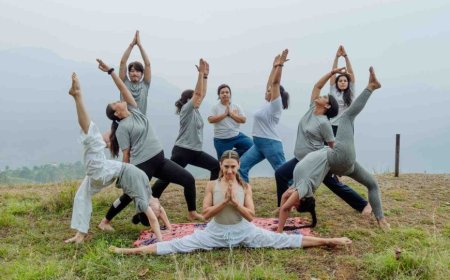 200 hours yoga TTc in Rishikesh
