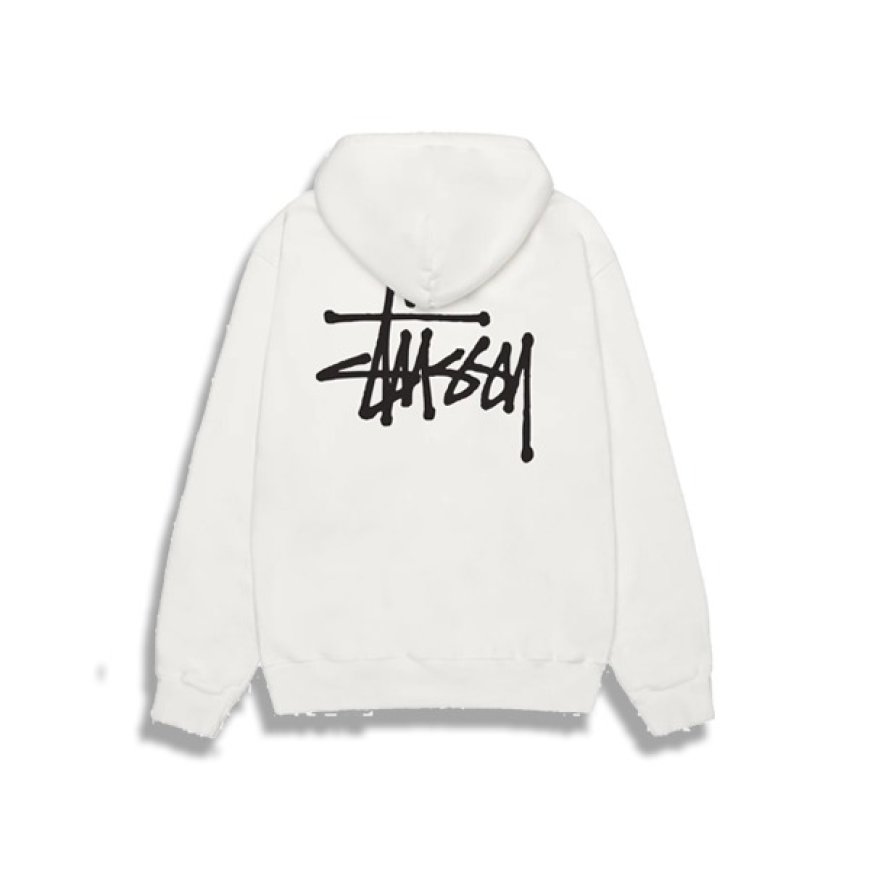 Stüssy and the Stüssy Pull: From Surfwear Origins to Global Streetwear Influence