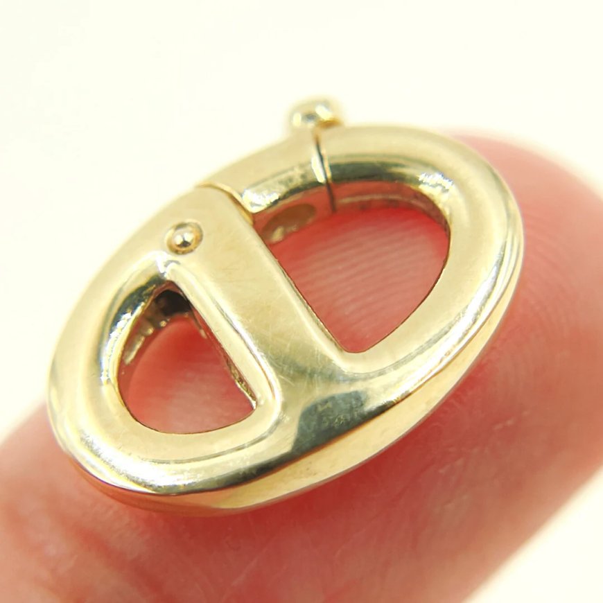 The Art of Choosing the Perfect Gold Chain Clasp